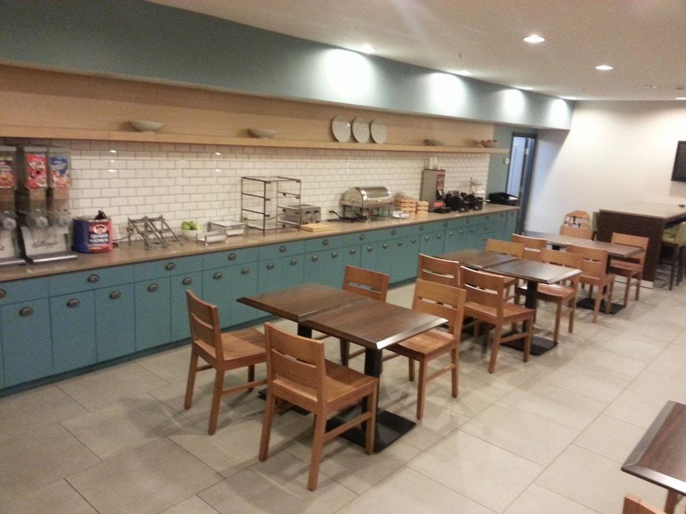 Country Inn & Suites By Radisson, Columbus Airport, Oh ภายนอก รูปภาพ